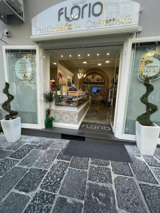 La Casetta Di Assunta Neapel Exterior foto